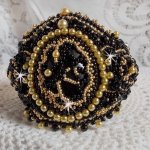 Cleopatra-Armband Manschette bestickt mit einem schwarzen Onyx, Swarovski-Kristallen und Rocailles